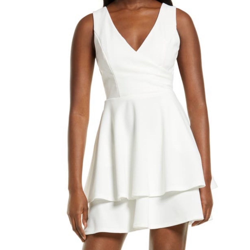White open back fit and flare dress size large (tags attached, never worn)